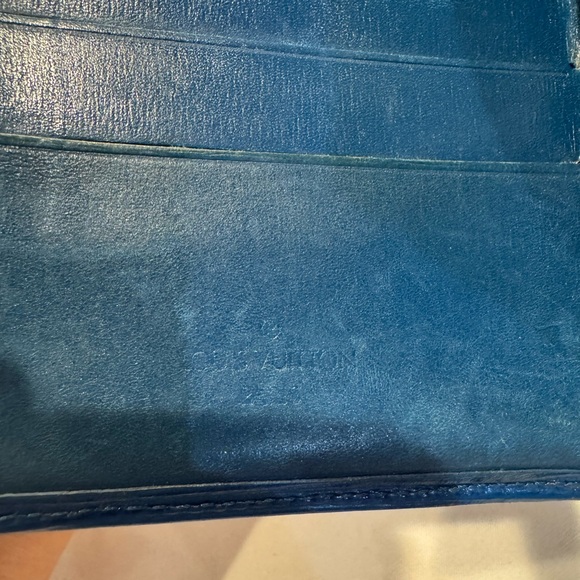 Authentic Louis Vuitton Epi men’s wallet - Picture 10 of 14